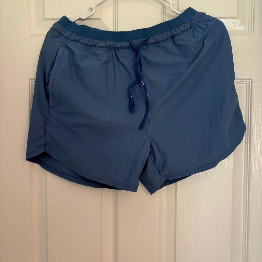 Bayleaf swim shots. Tie waist. Size M.